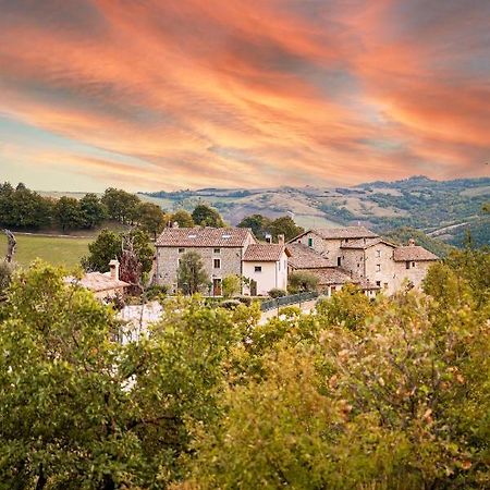 Tenuta Borgo Santa Cecilia Gubbio Exterior photo