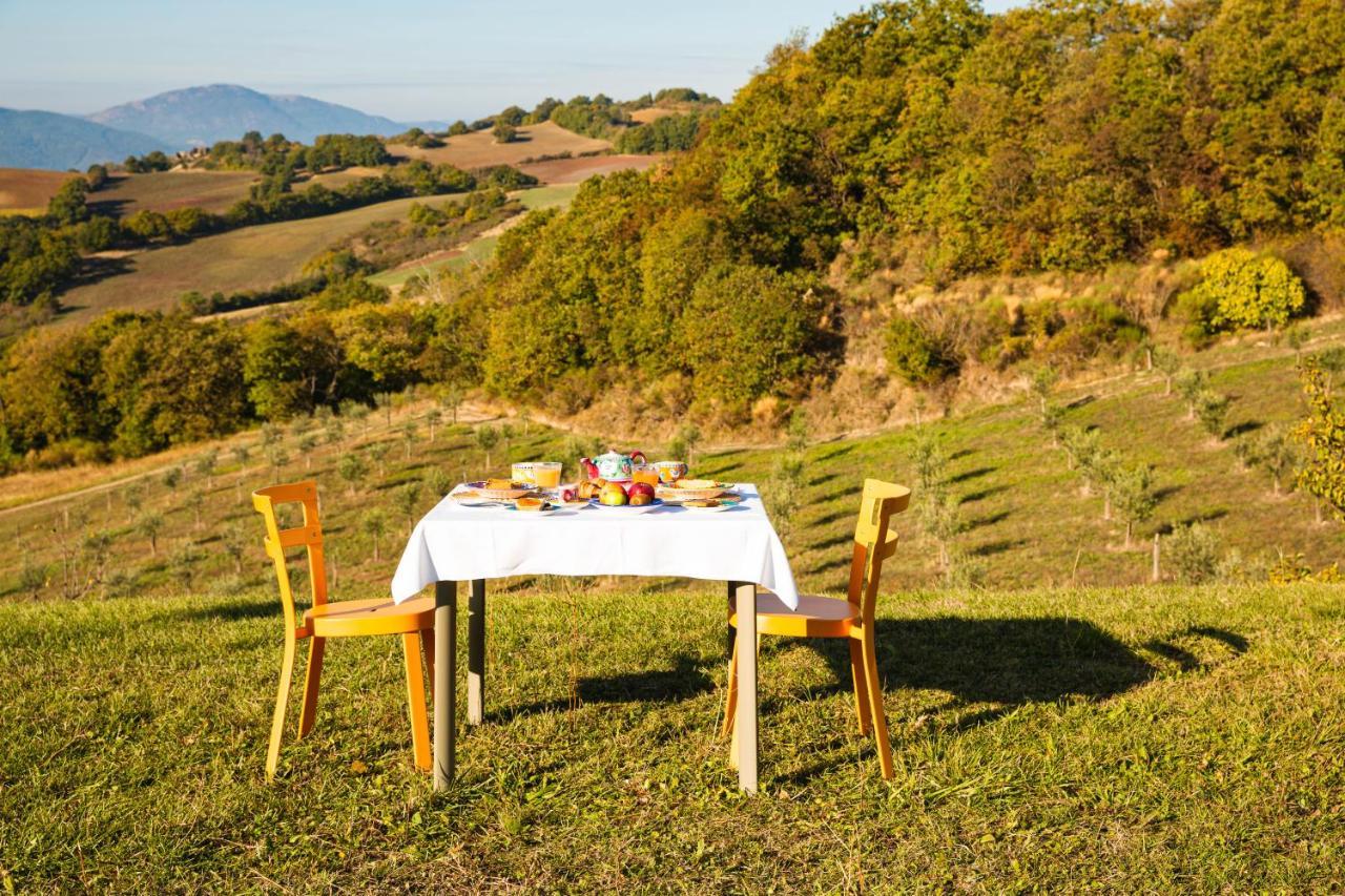 Tenuta Borgo Santa Cecilia Gubbio Exterior photo