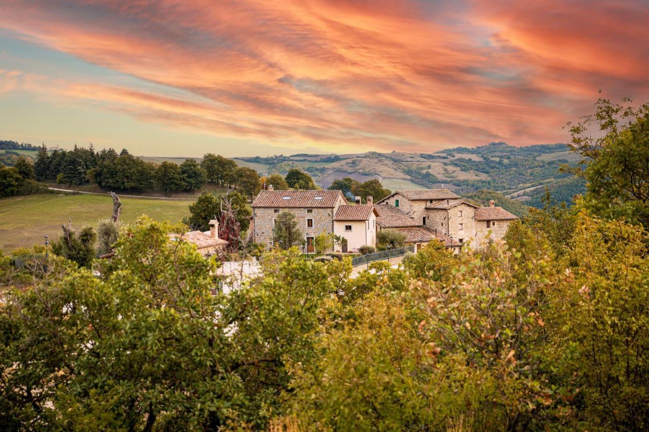 Tenuta Borgo Santa Cecilia Gubbio Exterior photo