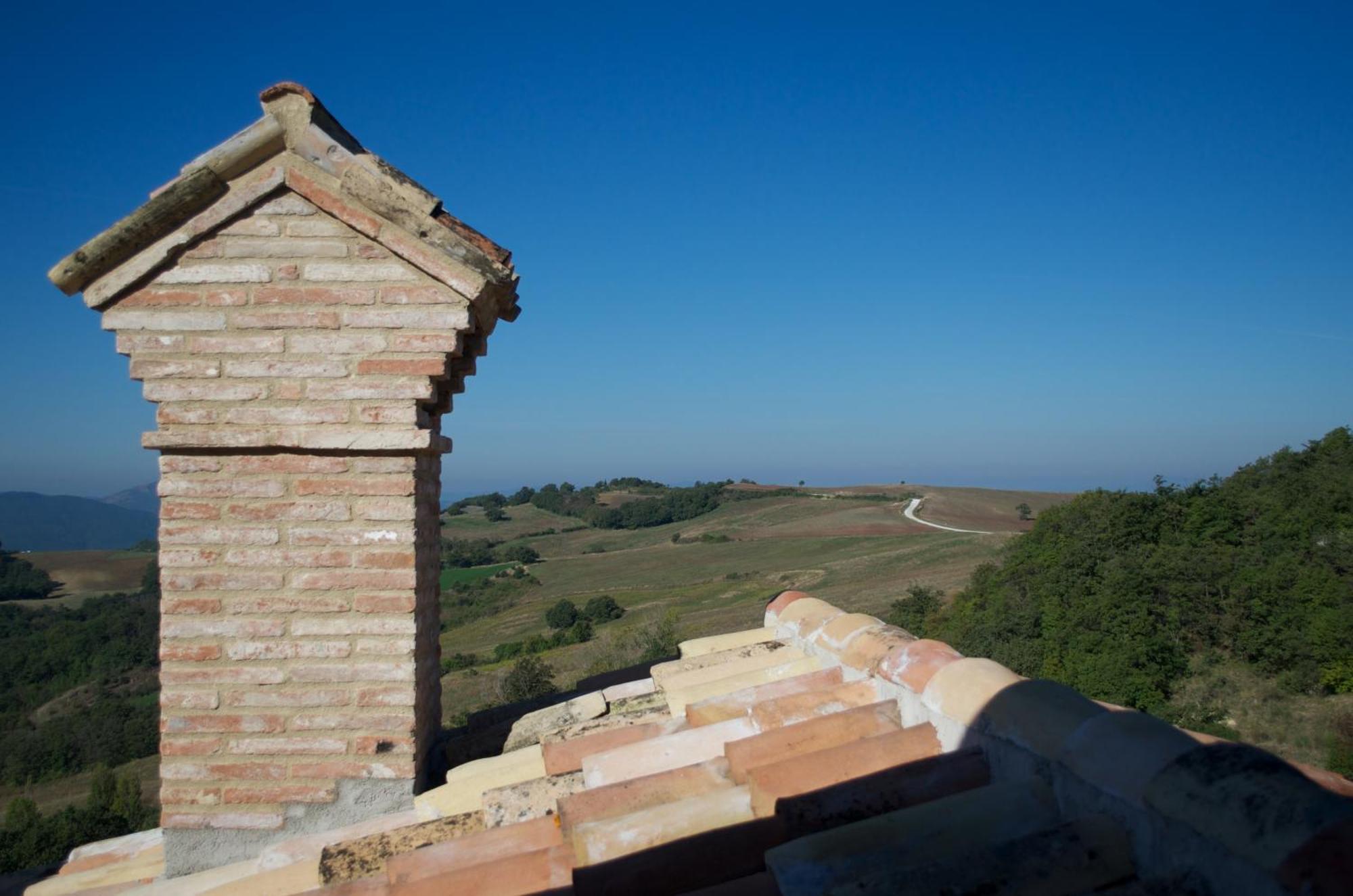 Tenuta Borgo Santa Cecilia Gubbio Exterior photo